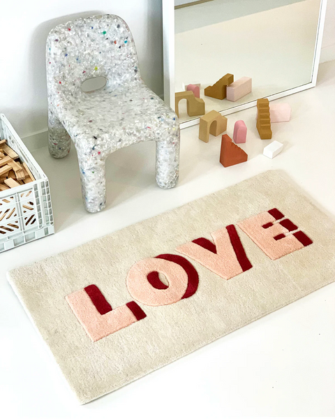 Maison Deux Rug LOVE Cream / Red – Zac and Zoe