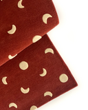 Maison Deux Rug MOONS Brick Red / Gold
